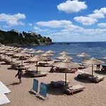 Lejlighedshotel In Sunny Island Complex