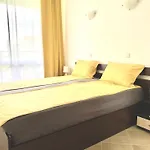 Lejlighedshotel In Sunny Island Complex