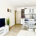 In Sunny Island Complex Lejlighedshotel