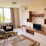 Lejlighedshotel In Sunny Island Complex Chernomorets
