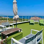 In Sunny Island Complex 4*