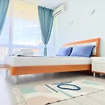 In Sunny Island Complex Aparthotel 4*