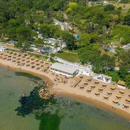 Aparthotel In Sunny Island Complex Chernomorets