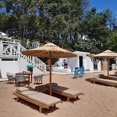 In Sunny Island Complex 2* Chernomorets