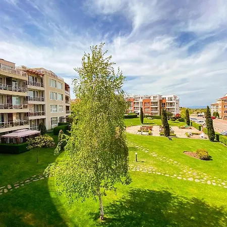 Appart hôtel In Sunny Island Complex 4*