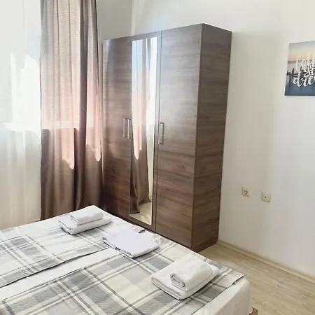 In Sunny Island Complex شقة فندقية