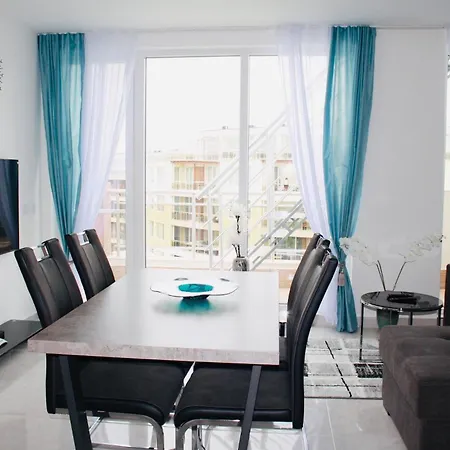 In Sunny Island Complex Hotel de apartamente 3*