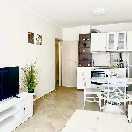 In Sunny Island Complex شقة فندقية