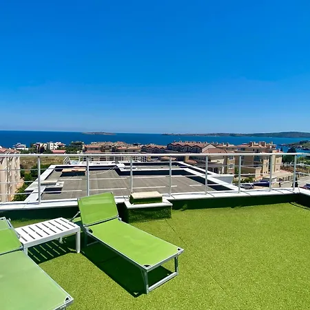 In Sunny Island Complex 4*