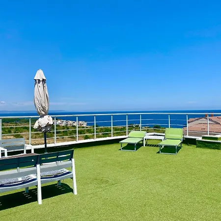 In Sunny Island Complex 2* Chernomorets