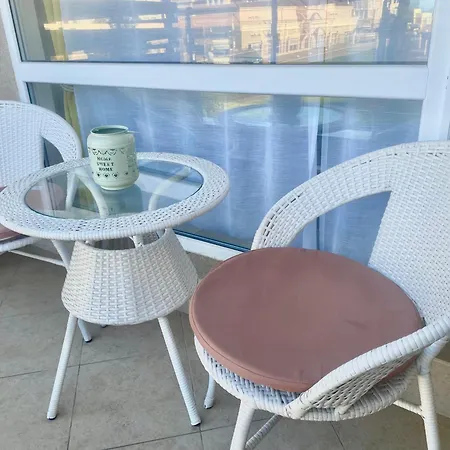 Aparthotel In Sunny Island Complex Chernomorets