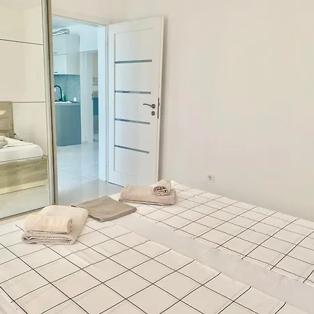In Sunny Island Complex Hotel de apartamente 3*