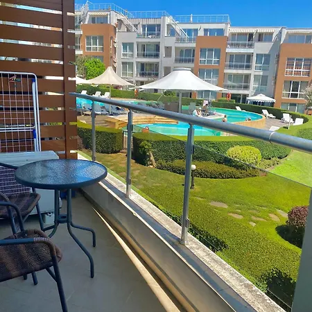 In Sunny Island Complex 4*