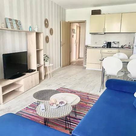 In Sunny Island Complex Ξενοδοχείο με διαμερίσματα Τσερνομόρετς