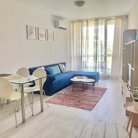 In Sunny Island Complex Appart hôtel 4*