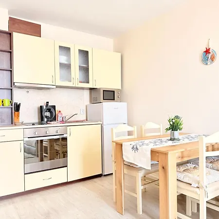 In Sunny Island Complex 4* Chernomorets