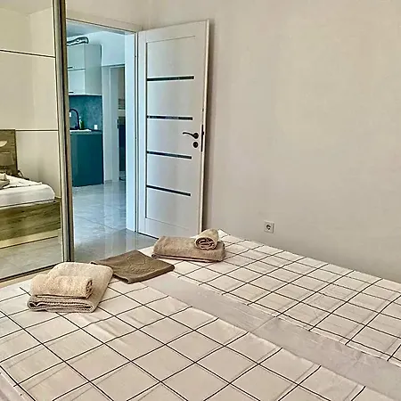 Aparthotel In Sunny Island Complex 4*