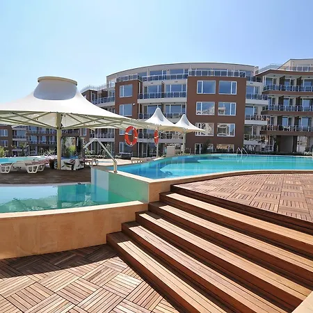 Appart hôtel In Sunny Island Complex 4*