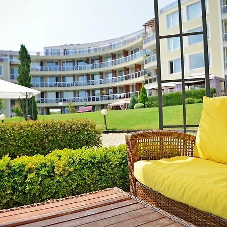 Aparthotel In Sunny Island Complex 2*