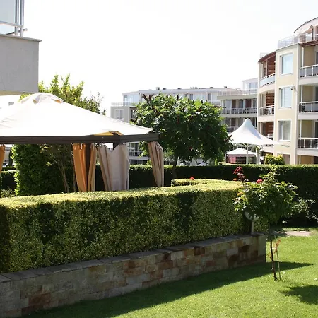Aparthotel In Sunny Island Complex 2*