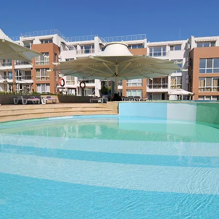 In Sunny Island Complex شقة فندقية 4*