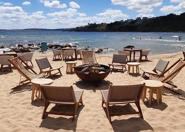In Sunny Island Complex 4* Τσερνομόρετς