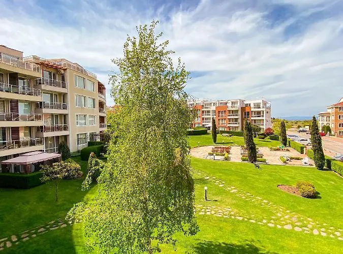 Ξενοδοχείο με διαμερίσματα In Sunny Island Complex 4*