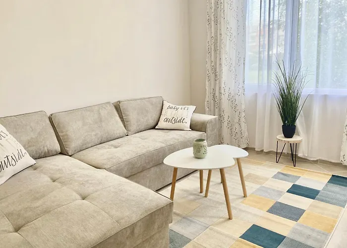 In Sunny Island Complex 4* Τσερνομόρετς