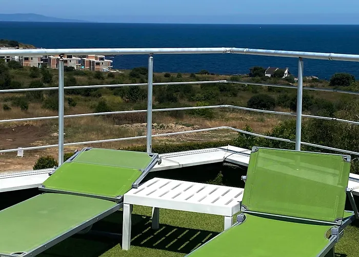 In Sunny Island Complex 公寓式酒店 4*