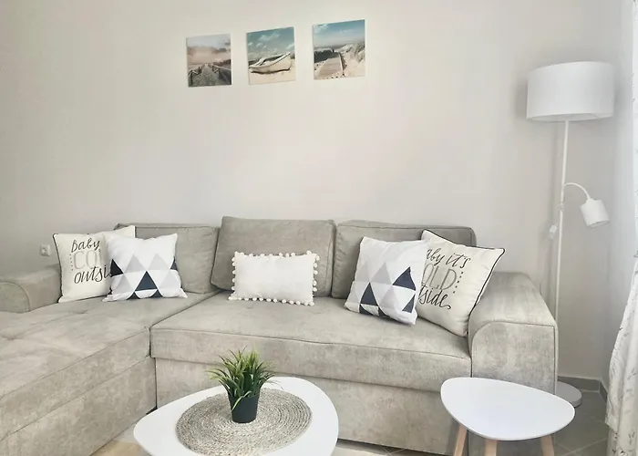 In Sunny Island Complex 4* Τσερνομόρετς