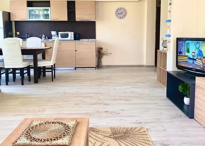 In Sunny Island Complex 公寓式酒店