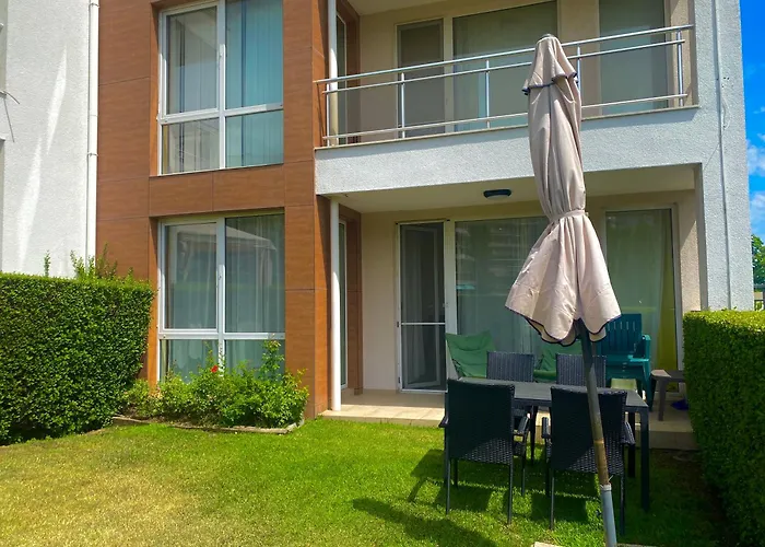 Ξενοδοχείο με διαμερίσματα In Sunny Island Complex 4*