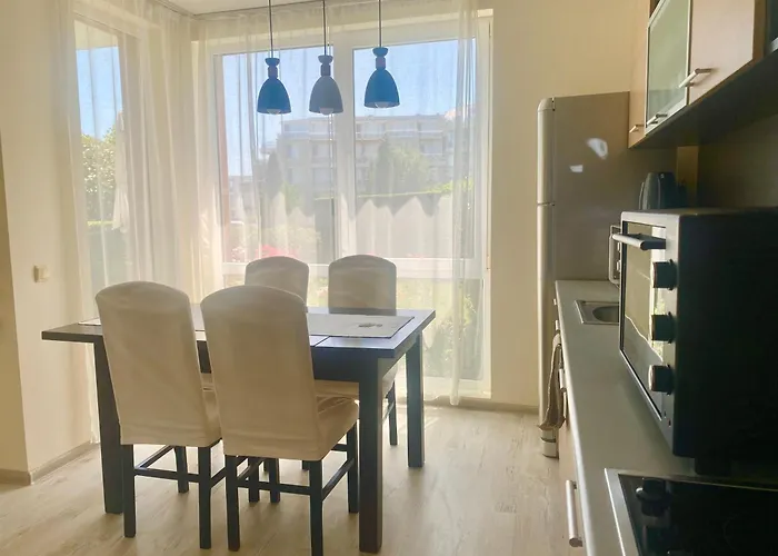 Ξενοδοχείο με διαμερίσματα In Sunny Island Complex 4*