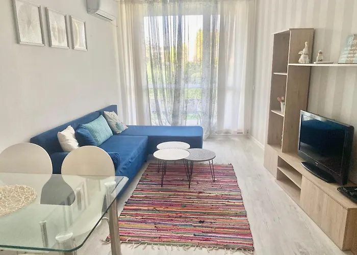 In Sunny Island Complex 公寓式酒店