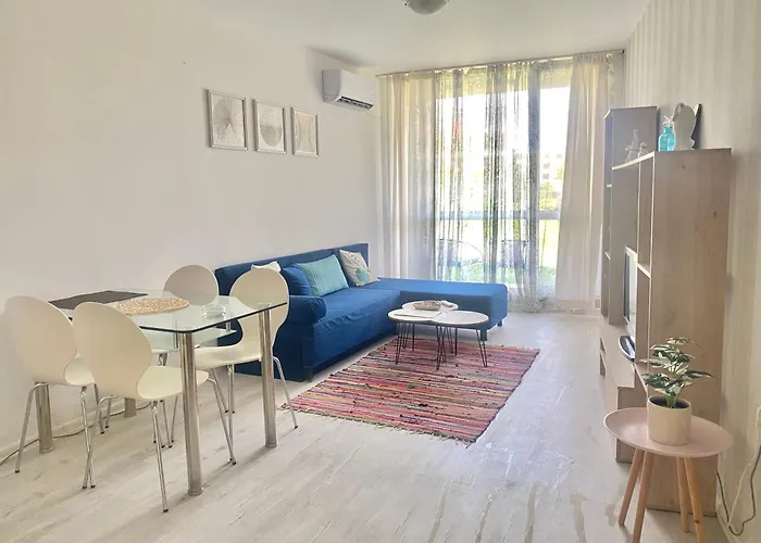 In Sunny Island Complex 公寓式酒店 4*