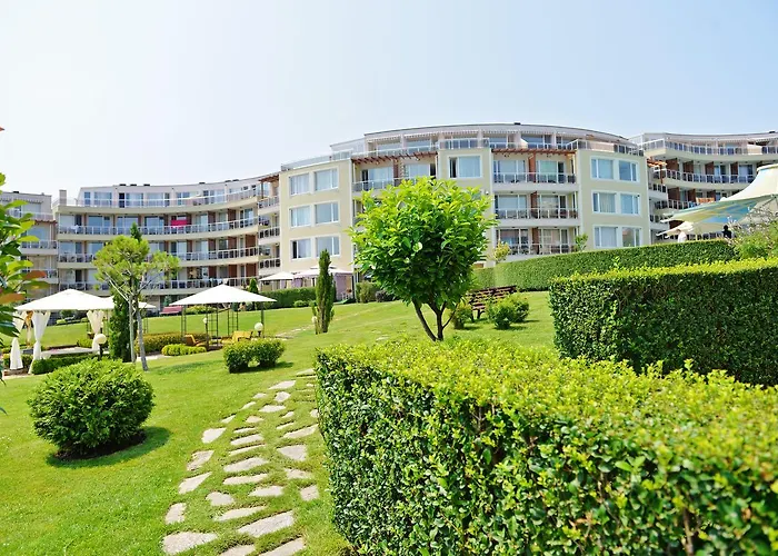 Ξενοδοχείο με διαμερίσματα In Sunny Island Complex 4*